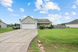 143 Christy Dr, Beulaville, NC 28518 - Photo 3