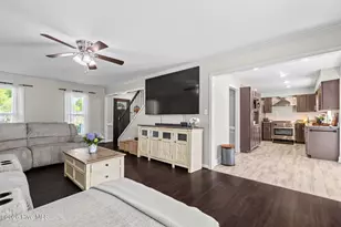 2724 Northwoods Dr, Jacksonville, NC 28540 - Photo 11