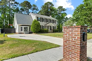 2724 Northwoods Dr, Jacksonville, NC 28540 - Photo 3