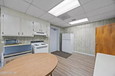 204 E Bayshore Boulevard, Jacksonville, NC 28540 - Photo 15