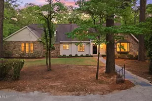 141 Bridgewater Dr, Southern Pines, NC 28387 - Photo 3