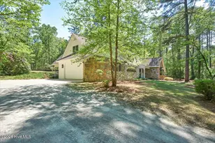 141 Bridgewater Dr, Southern Pines, NC 28387 - Photo 11