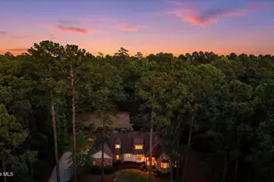 141 Bridgewater Dr, Southern Pines, NC 28387 - Photo 5