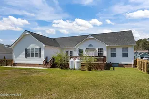 202 Nikida Ct, Swansboro, NC 28584 - Photo 3