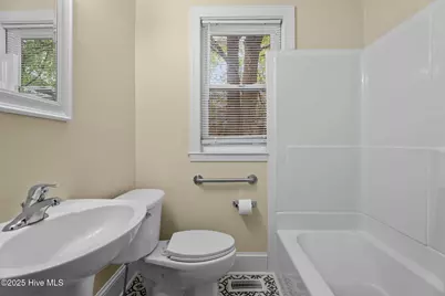 102 S Pineview Avenue, Goldsboro, NC 27530 - Photo 11