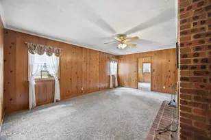 1205 Rollins Ave, Hamlet, NC 28345 - Photo 11