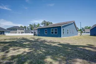 2034 Bogue Ln, New Bern, NC 28562 - Photo 9