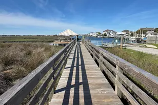 602 W Fort Macon Rd, Atlantic Beach, NC 28512 - Photo 33