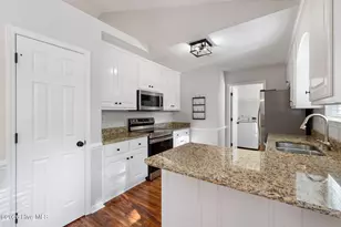 115 Sommerset Dr, Clayton, NC 27520 - Photo 9