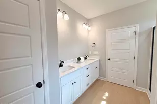 3705 Huntcliff Dr, La Grange, NC 28551 - Photo 21