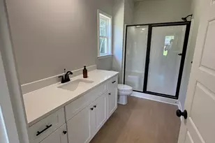 3705 Huntcliff Dr, La Grange, NC 28551 - Photo 11