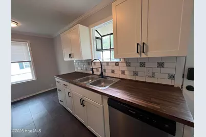 206 D Carlton Street, Carthage, NC 28327 - Photo 7