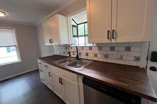 206 D Carlton St, Carthage, NC 28327 - Photo 7