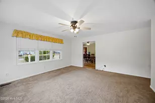 409 Myrtle Ave, Hamlet, NC 28345 - Photo 5