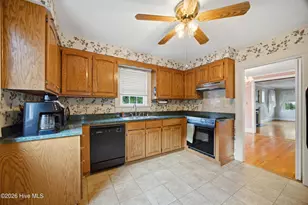 409 Myrtle Ave, Hamlet, NC 28345 - Photo 3