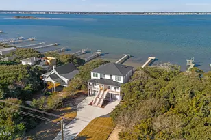 3804 Emerald Dr, Emerald Isle, NC 28594 - Photo 5