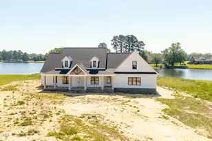 170 Lake Point Ln, Clinton, NC 28328 - Photo 1