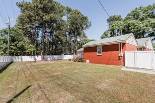 3313 Amherst Rd, Rocky Mount, NC 27804 - Photo 9
