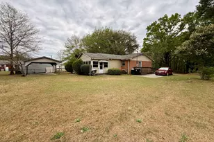 204 Easterling St, Ellerbe, NC 28338 - Photo 9