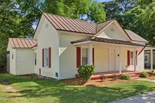 465 Third St, Ayden, NC 28513 - Photo 3