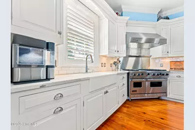404 Shoreline Drive E, Sunset Beach, NC 28468 - Photo 19