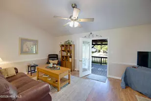 223 Lakemere Dr, New Bern, NC 28562 - Photo 9