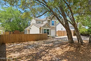 159 NW 9th St, Oak Island, NC 28465 - Photo 3