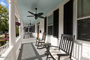 210 New St, New Bern, NC 28560 - Photo 5