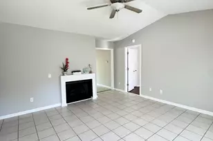 209 Chokecherry S, Richlands, NC 28574 - Photo 3