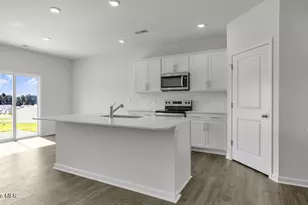 140 Rashford Wy, Raeford, NC 28376 - Photo 5