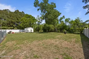 116 Bur Oaks Blvd, Newport, NC 28570 - Photo 13