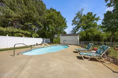 116 Bur Oaks Boulevard, Newport, NC 28570 - Photo 9