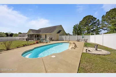 116 Bur Oaks Boulevard, Newport, NC 28570 - Photo 11
