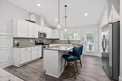 1296 Marsilio Lane SW #Unit B, Ocean Isle Beach, NC 28469 - Photo 11