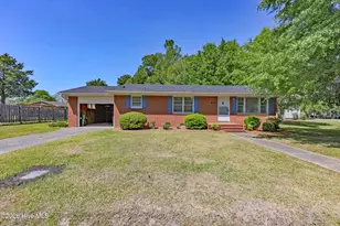 610 W Church St, Beulaville, NC 28518 - Photo 29