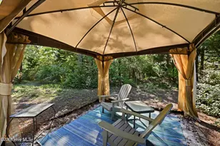 227 E 11th St, Southport, NC 28461 - Photo 31