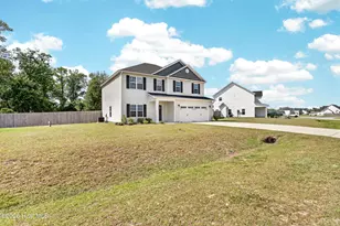 199 Village Creek Dr., Maysville, NC 28555 - Photo 3