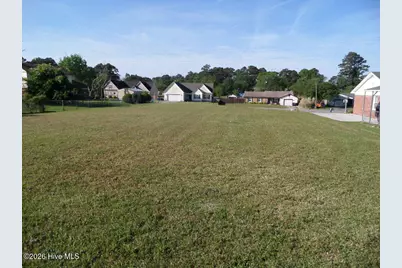 302 W Willowood Court, Jacksonville, NC 28546 - Photo 1