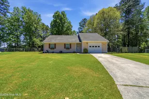220 E Lakeridge Landing, Jacksonville, NC 28546 - Photo 1