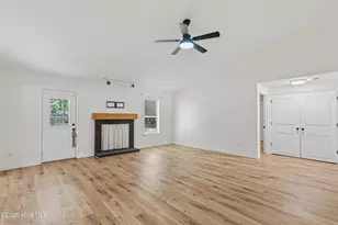 220 E Lakeridge Landing, Jacksonville, NC 28546 - Photo 3