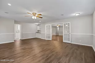 113 Stuart Ave, Lake Waccamaw, NC 28450 - Photo 13