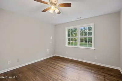 113 Stuart Avenue, Lake Waccamaw, NC 28450 - Photo 31