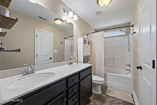 221 Breakwater Dr, Sneads Ferry, NC 28460 - Photo 21
