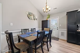 221 Breakwater Dr, Sneads Ferry, NC 28460 - Photo 15