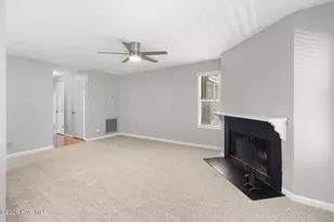 663 Bartons Landing Pl, Fayetteville, NC 28314 - Photo 9