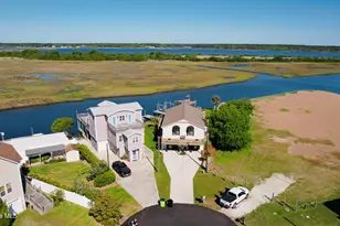 3083 3rd St, Surf City, NC 28445 - Photo 3