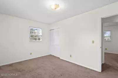 219 Edgewood Drive, Jacksonville, NC 28546 - Photo 17