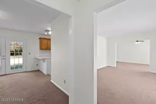 219 Edgewood Dr, Jacksonville, NC 28546 - Photo 5