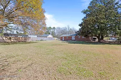 219 Edgewood Drive, Jacksonville, NC 28546 - Photo 19
