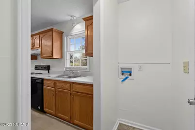219 Edgewood Drive, Jacksonville, NC 28546 - Photo 11